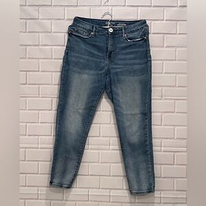 LEVIS women stretchy high rise ankle skinny blue jeans /size 8M